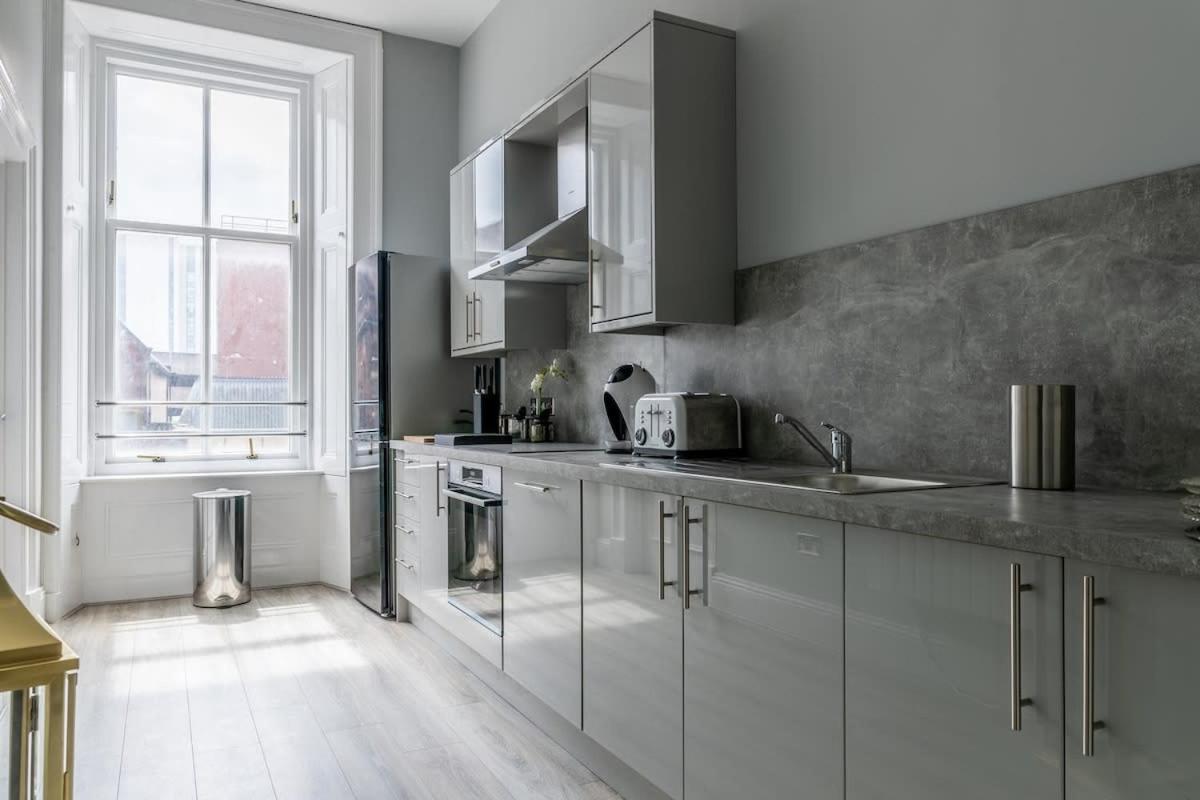 Beautiful 4 Bed Flat In Perfect Central Location Glasgow Extérieur photo